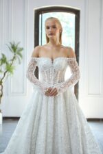 Hilal Gelinlik Modeli – Zarif Dantel Detaylı, Uzun Kollu Prenses Kesim Gelinlik